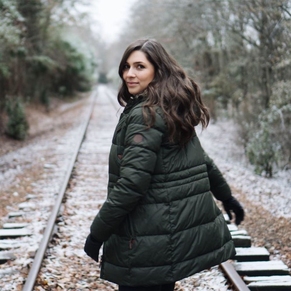 Meet your Posher, Marina